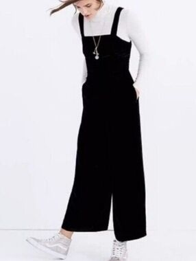 Madewell Crushed Velvet Wide Leg Jumpsuit Size 4 black